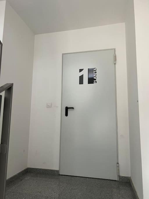 Castellón de la Plana Apartamento Luminoso Cerca Salera מראה חיצוני תמונה